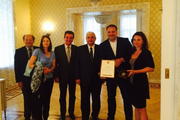 Wolfgang Bandion, ÖLM, Karolina Szokoll, MKÖ, Helmut Edelmayr, ÖLM und MKÖ-Gründungsmitglied,S.E. Botschafter Sergej Netschajew, Willi Mernyi, MKÖ, Christa Bauer, MKÖ